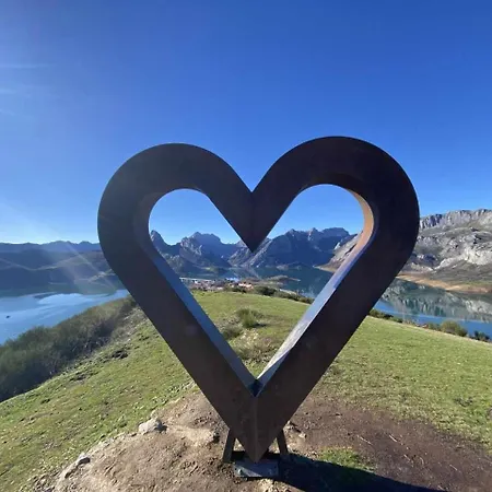 Apartamento Mirador Solasierra Vistas A La Montana Y Pantano Riaño